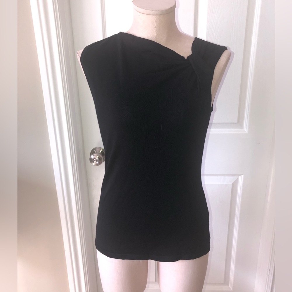 Jessica Black Sleeveless Top